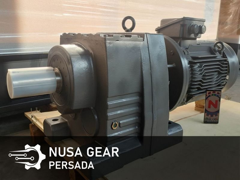 Read more about the article Importir Gearbox Helical Surabaya